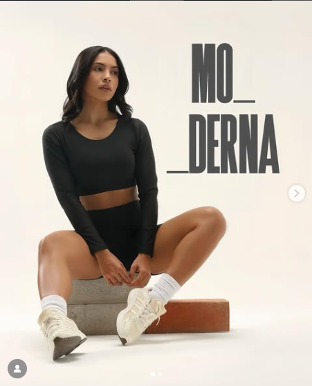 Cropped Manga Longa + Short Cintura Alta